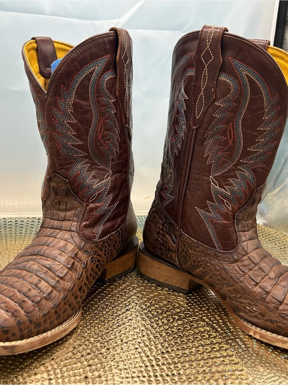Cavender’s men 6 exotic print Cowboy boots